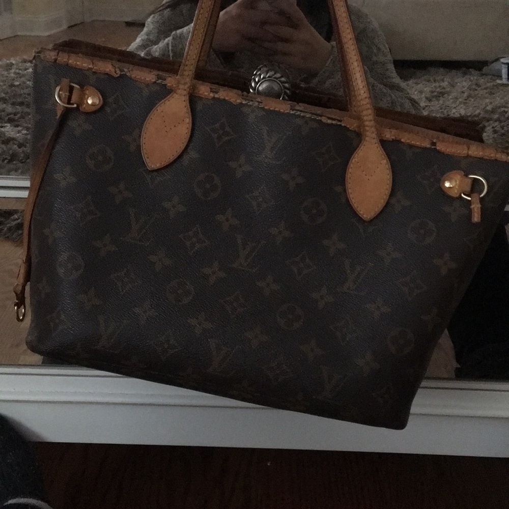 Louis Vuitton Purse